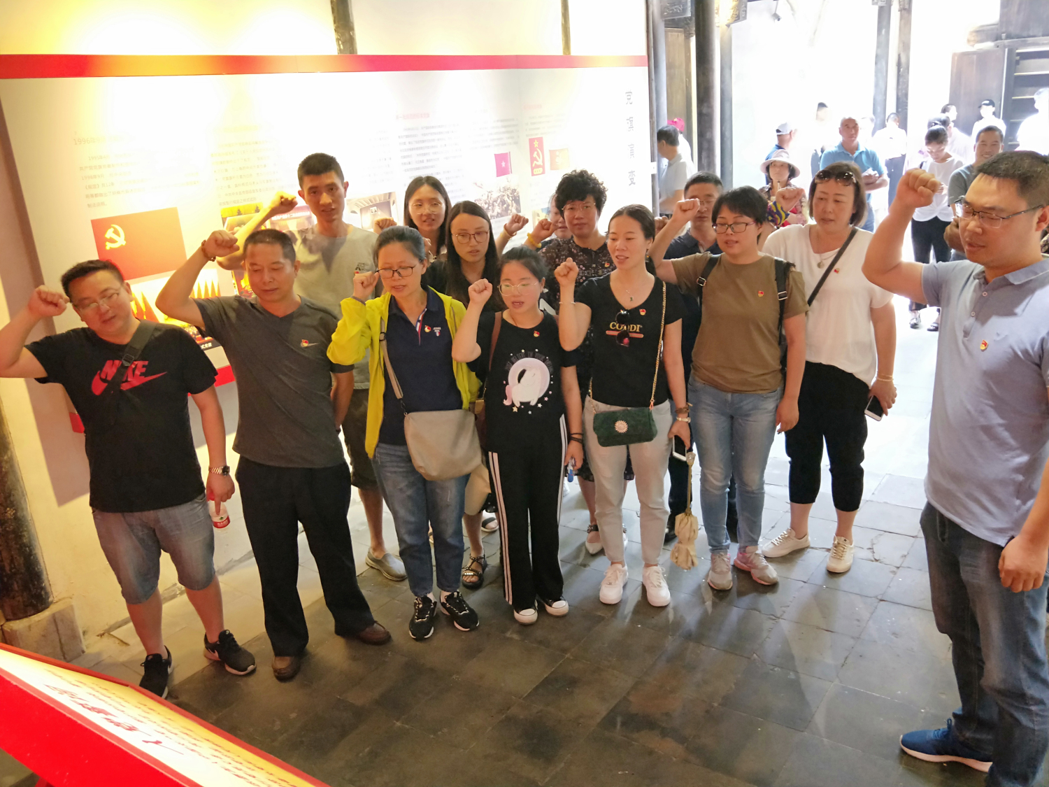 4s圖片_編輯.jpg 4s圖片_編輯.jpg